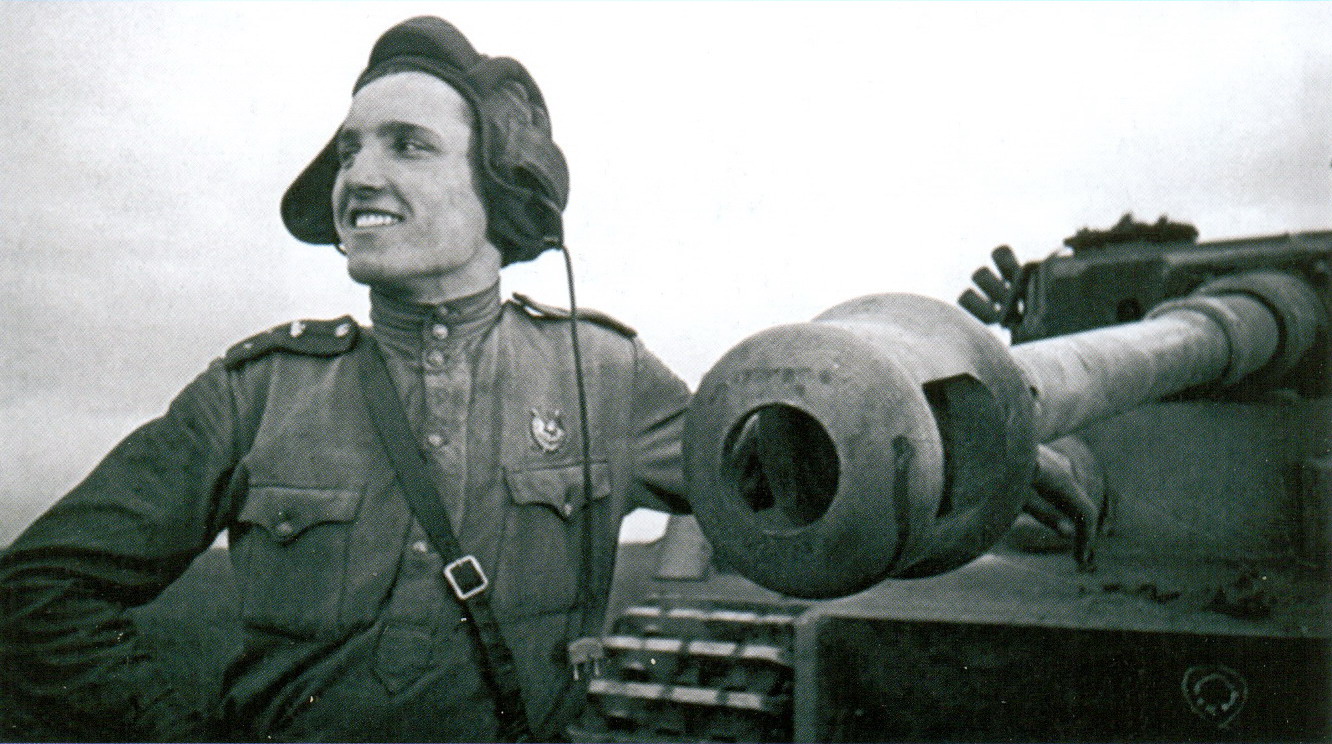 10 Советский танкист-лейтенант