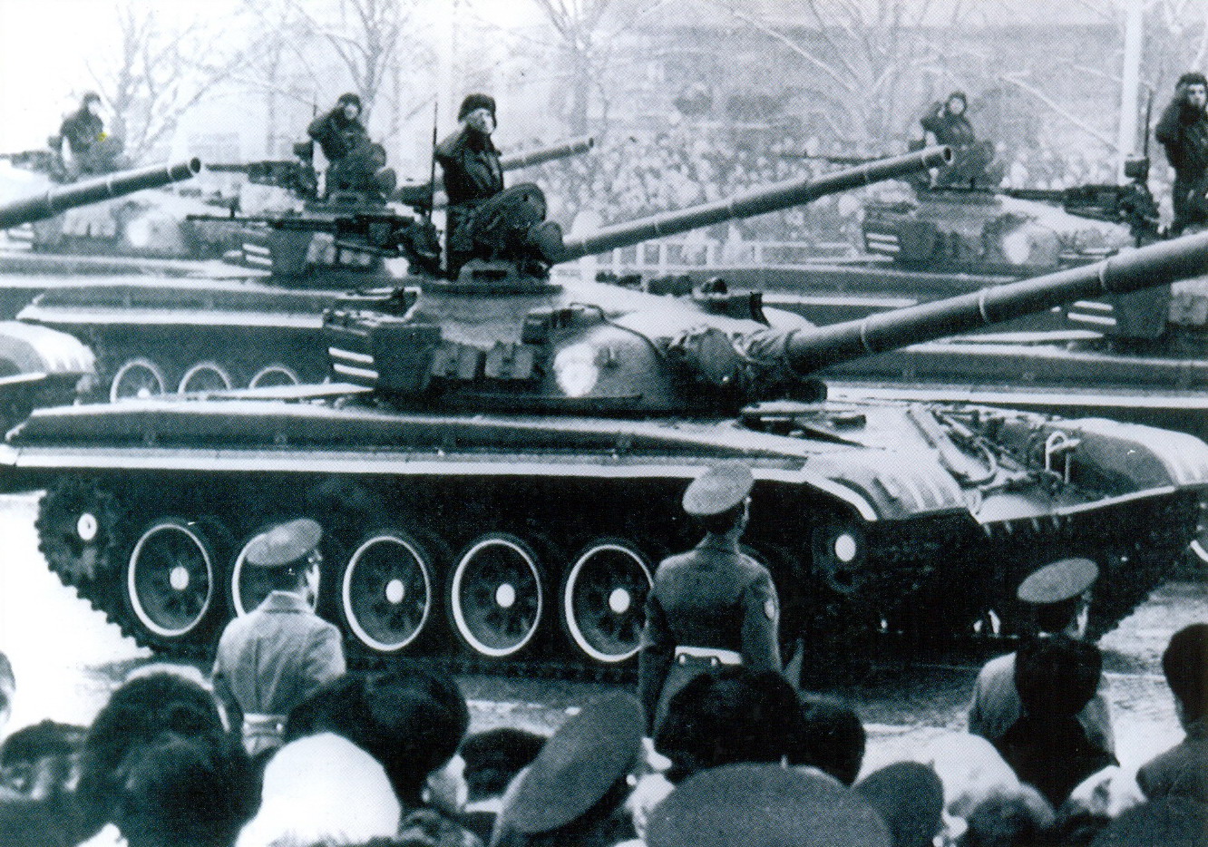 36 Т-72 на Красной площади
