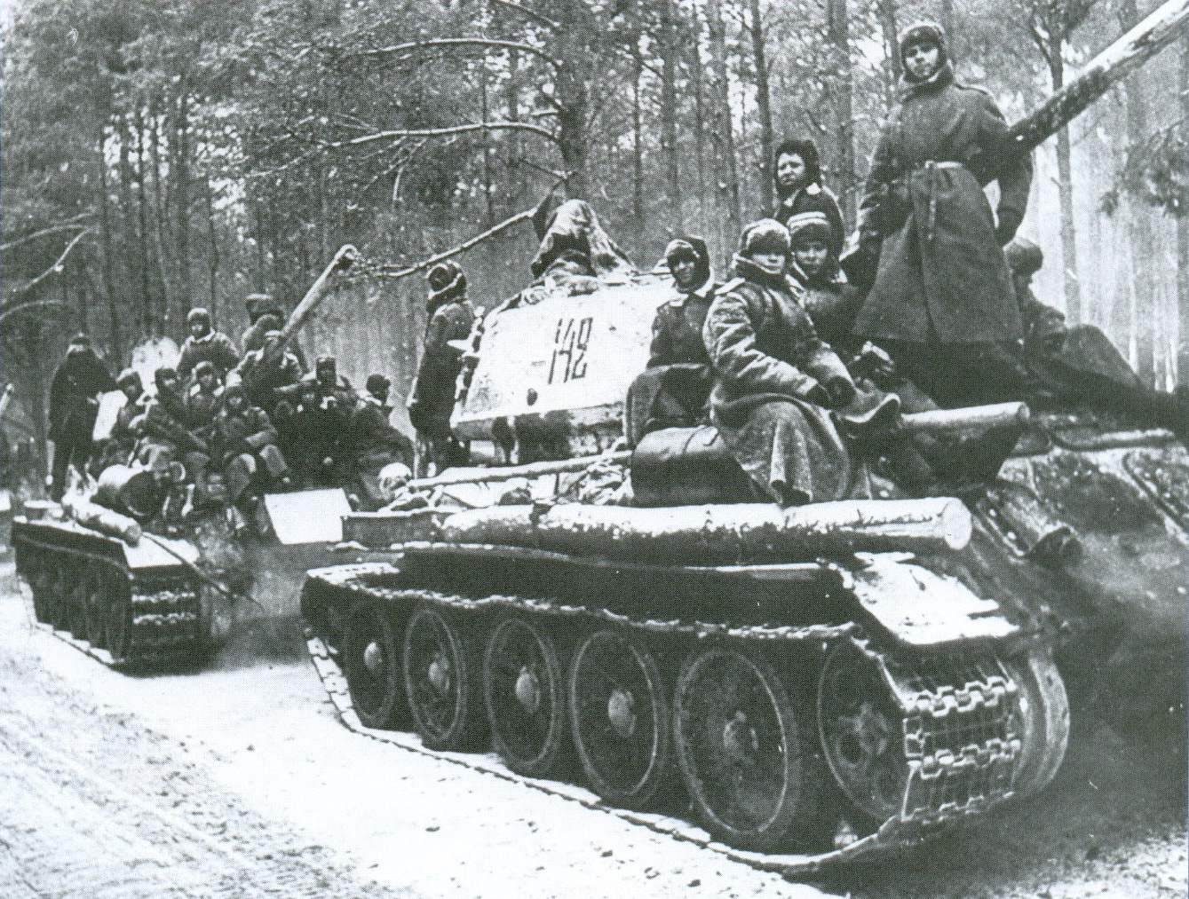 41 Советский танк Т-34